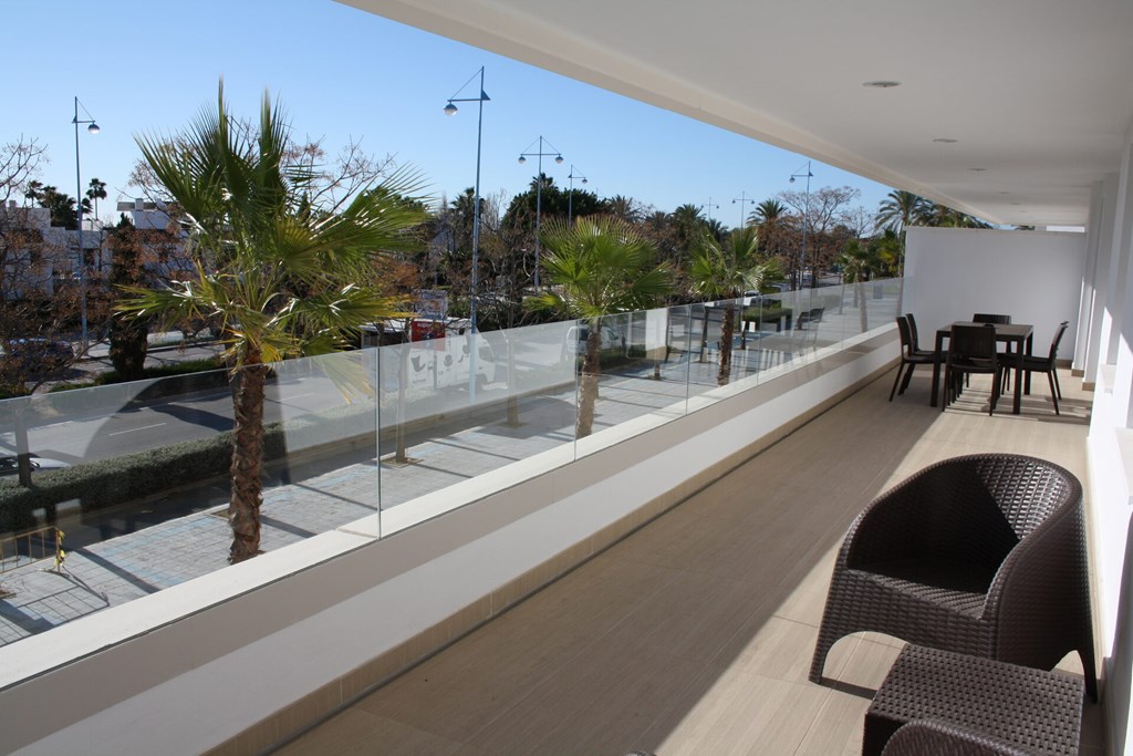 Aqua Apartments Marbella: Terrace