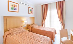 Mijas Costa Oasis by Grangefield Oasis.: Room APARTMENT SUPERIOR TWO BEDROOMS - photo 127