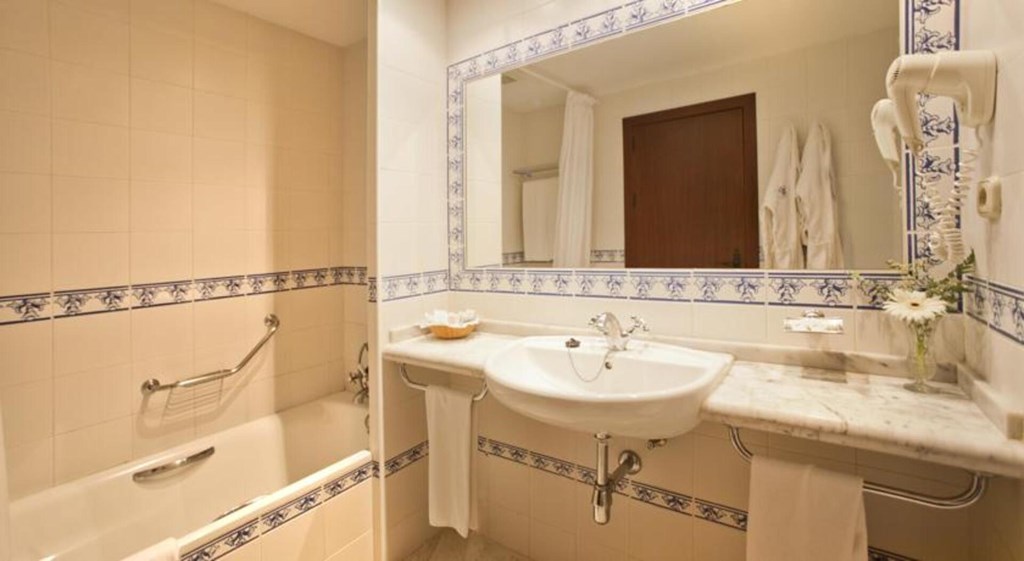 TRH Mijas: Room Double or Twin CAPACITY 3