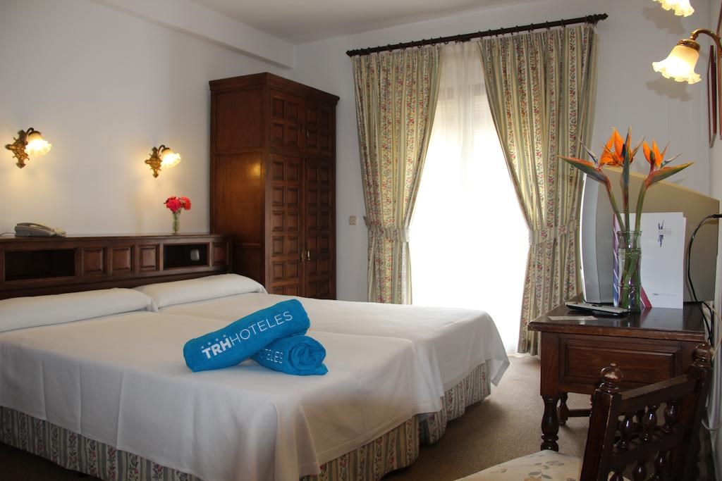 TRH Mijas: Room Double or Twin STANDARD