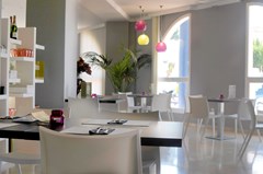 Ona Campanario: Restaurant - photo 11