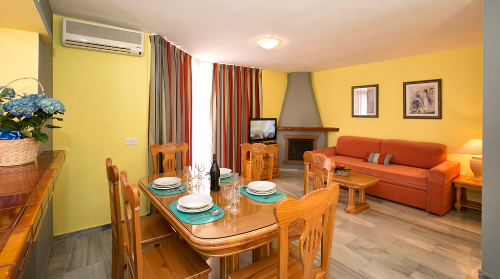 Ona Campanario: Room APARTMENT CAPACITY 6 TWO BEDROOMS