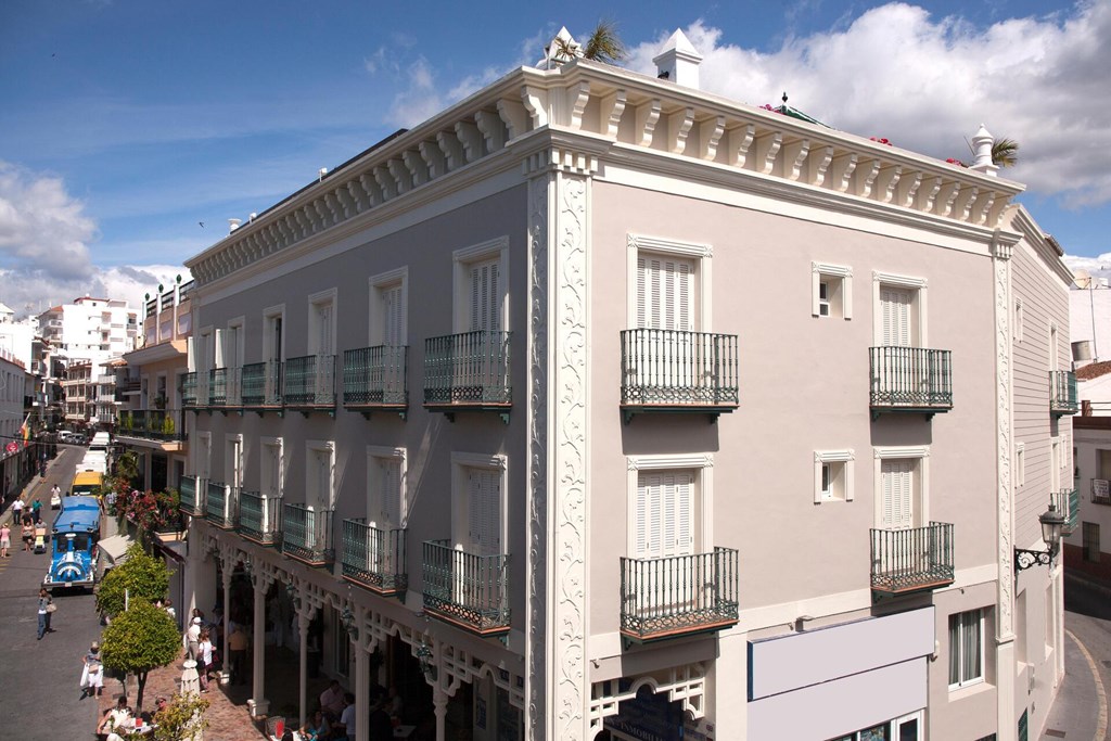 Plaza Cavana: General view