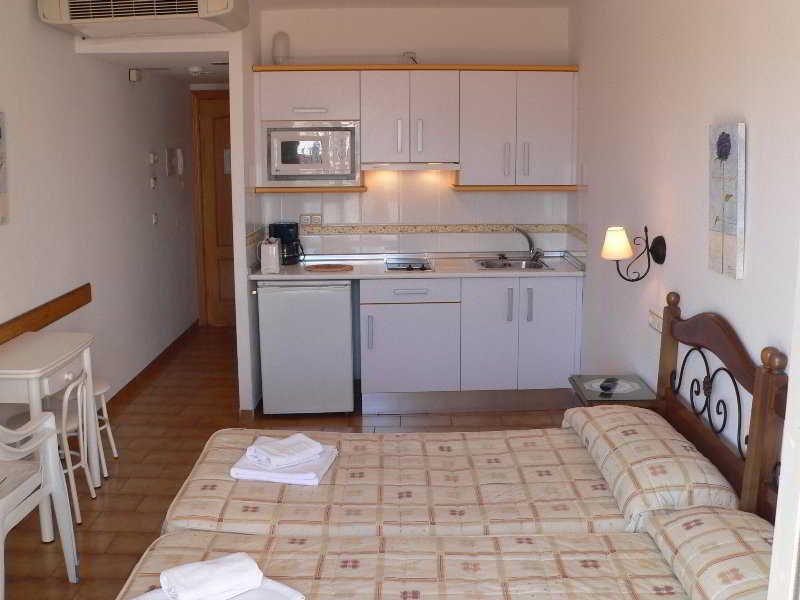 Apartamentos Casanova: Room STUDIO CAPACITY 2