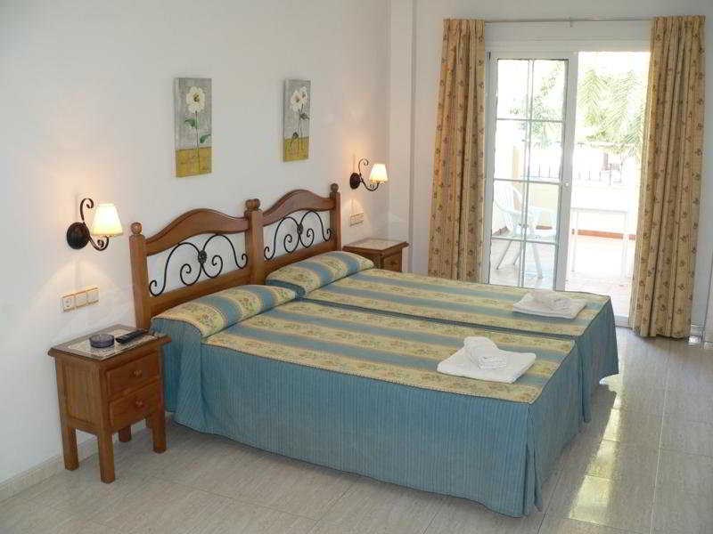 Apartamentos Casanova: Room APARTMENT CAPACITY 4