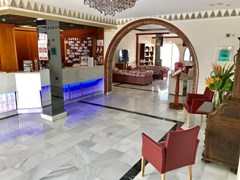 Nerja Club & Spa: Lobby - photo 4