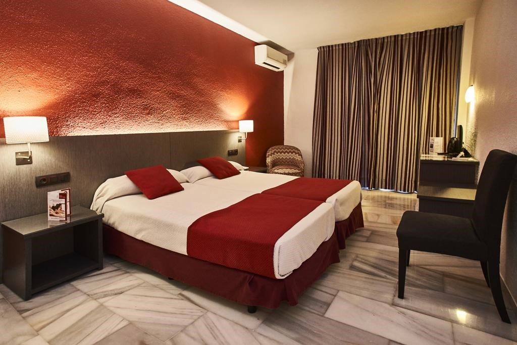 Nerja Club & Spa: Room