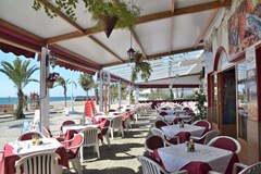 Jose Cruz Playa Burriana: Restaurant - photo 15