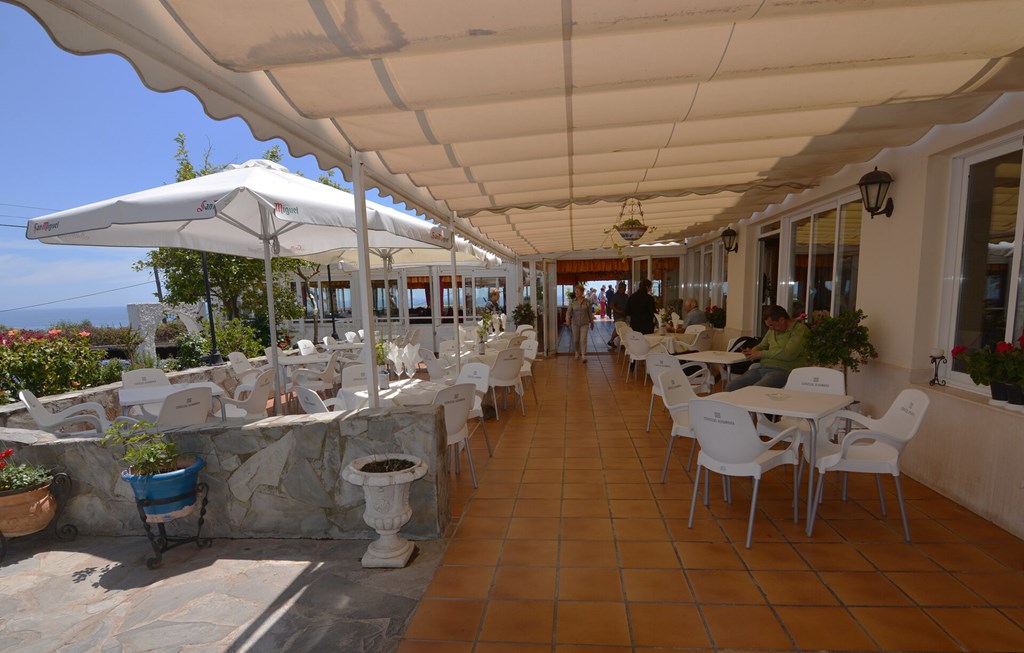 Al Andalus Nerja: General view