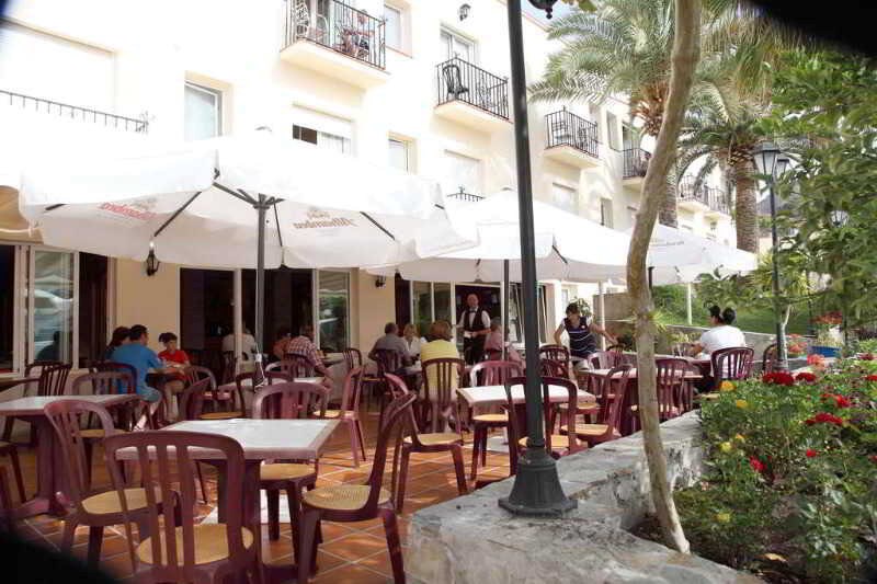 Al Andalus Nerja: Bar