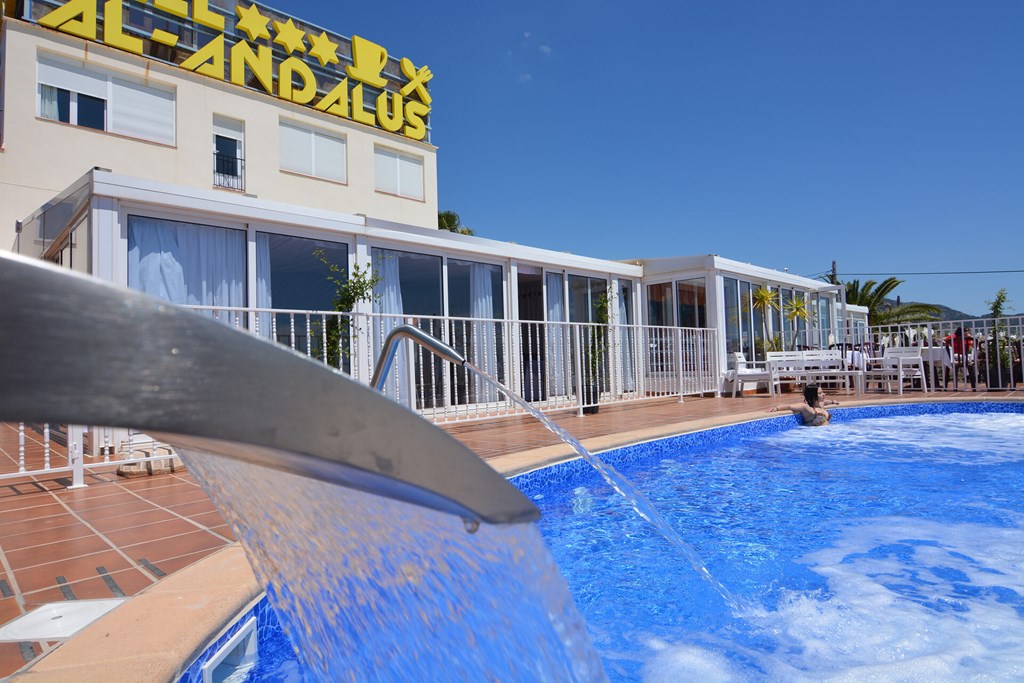 Al Andalus Nerja: Pool