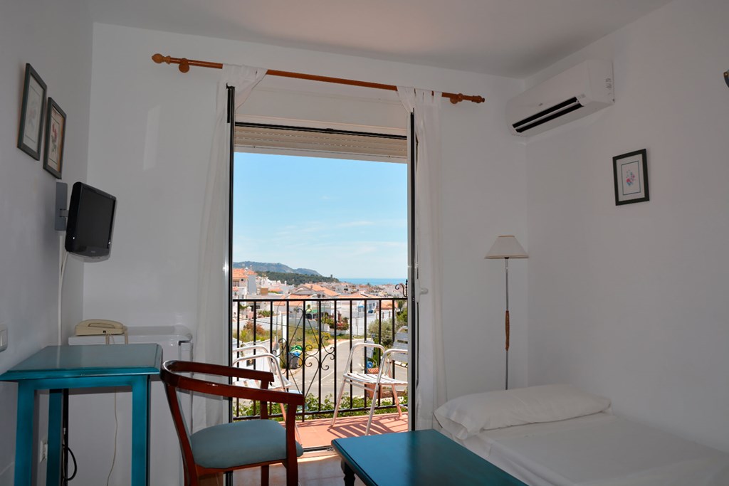 Al Andalus Nerja: Room FAMILY ROOM STANDARD