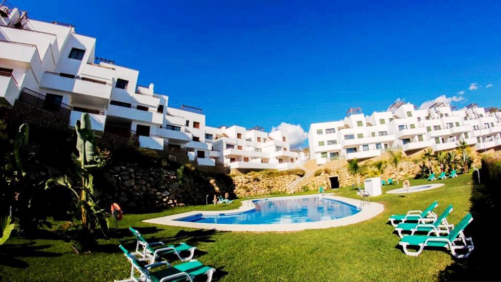 Resort De Nerja: Pool