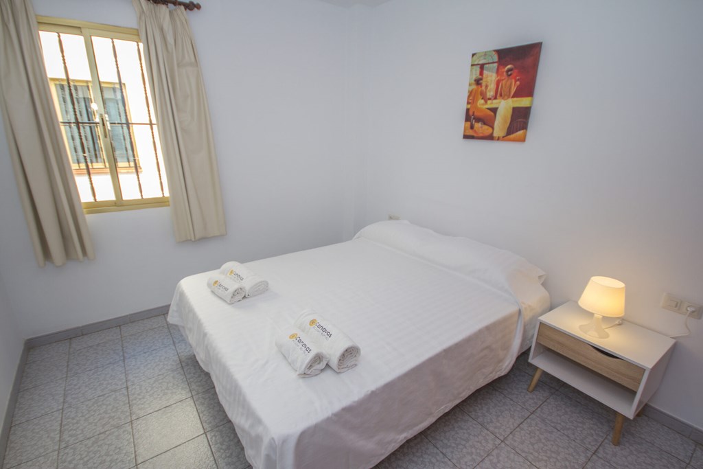 Apartamentos Centro Nerja Canovas Marimel: Room APARTMENT CAPACITY 5