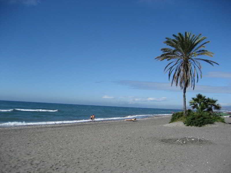 Intercentro Torrox Costa: Beach