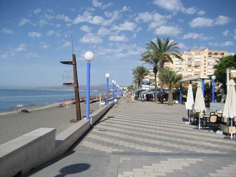 Intercentro Torrox Costa: Beach