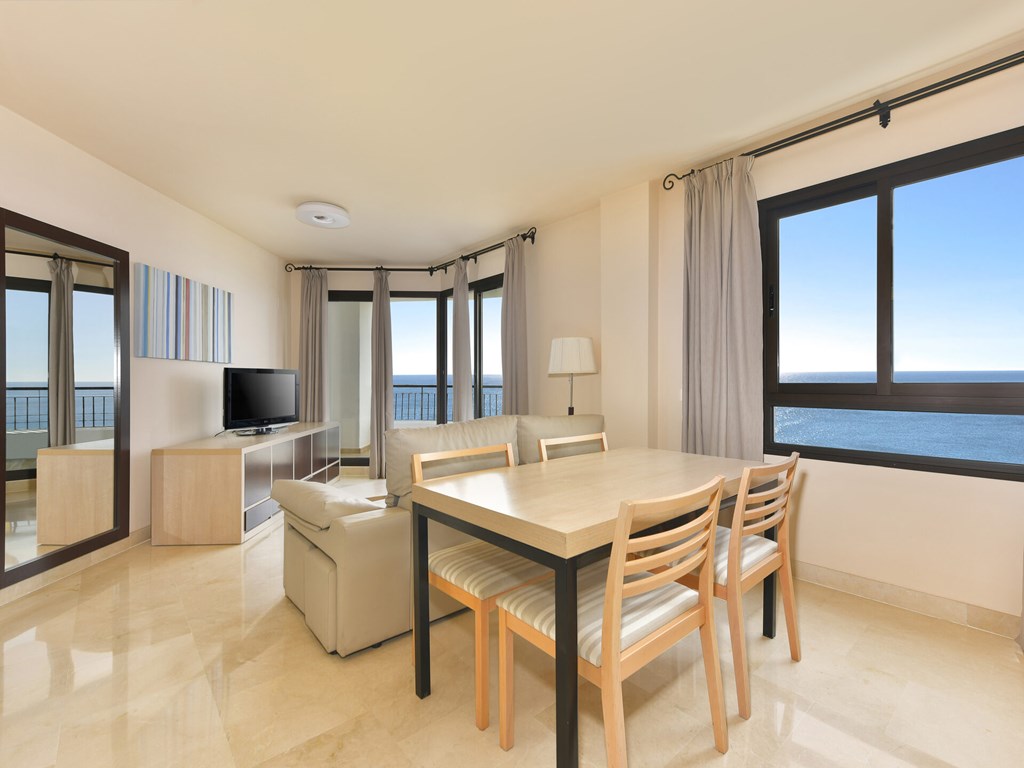 Olée Nerja Holiday Rentals by Fuerte Group: Room APARTMENT SEA FRONT