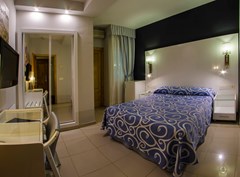 La Cala: Room Double or Twin INNER - photo 24