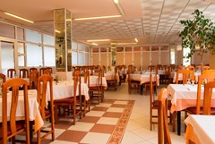 Alone: Restaurant - photo 2