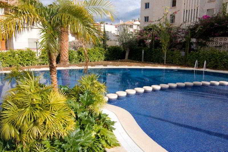 boulevard apartamentos by mirmar: Pool