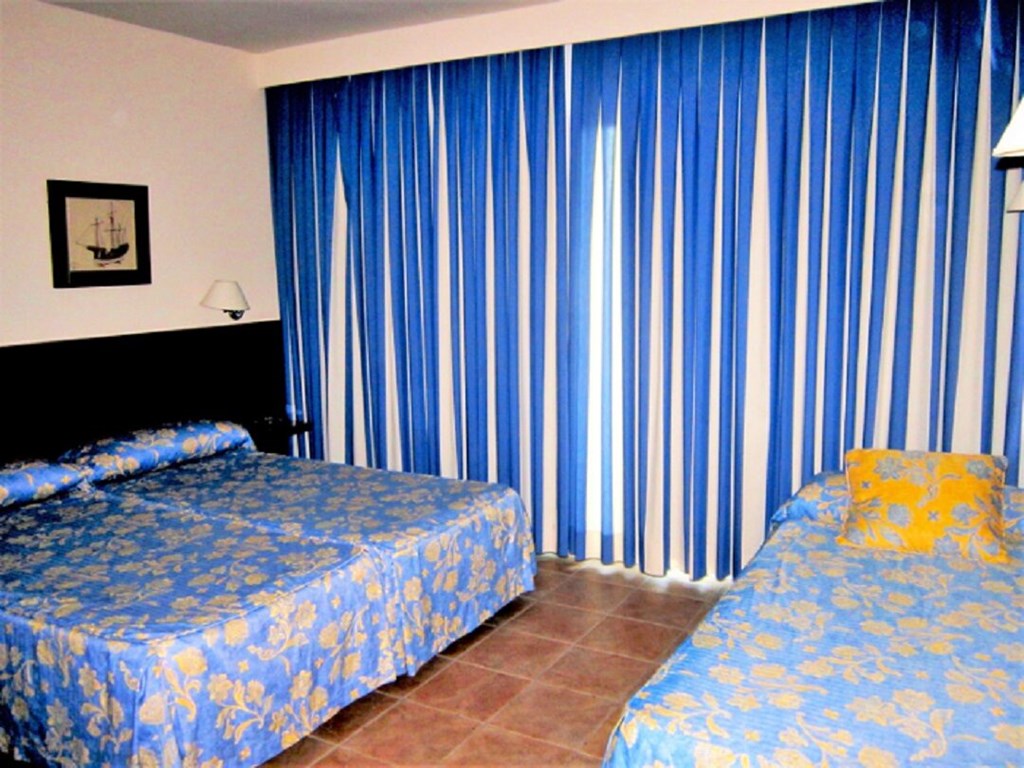 Rambla: Room Double or Twin CAPACITY 4