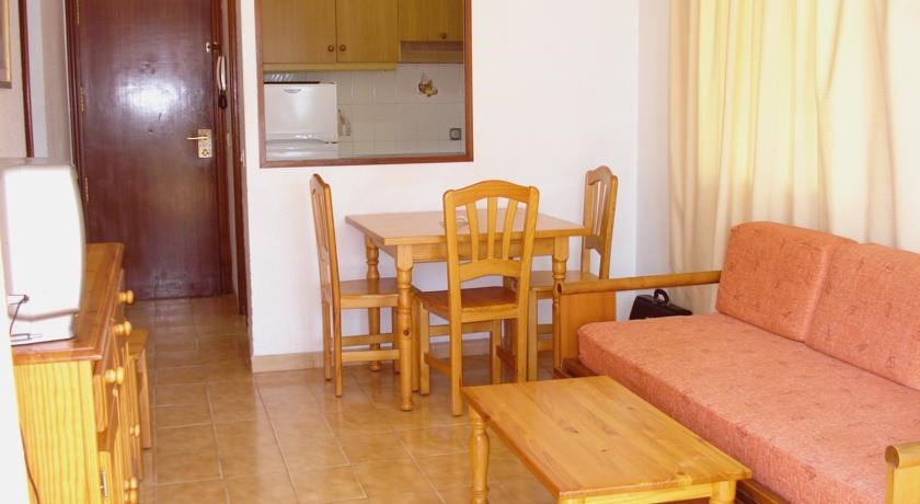 Torre Gerona: Room APARTMENT CAPACITY 4 ONE BEDROOM