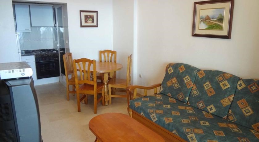 Torre Levante: Room APARTMENT CAPACITY 3 ONE BEDROOM