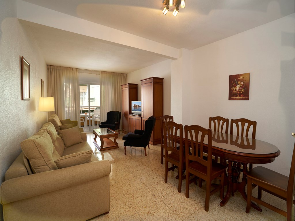 Apartamentos Maja Beach: Room APARTMENT THREE BEDROOMS