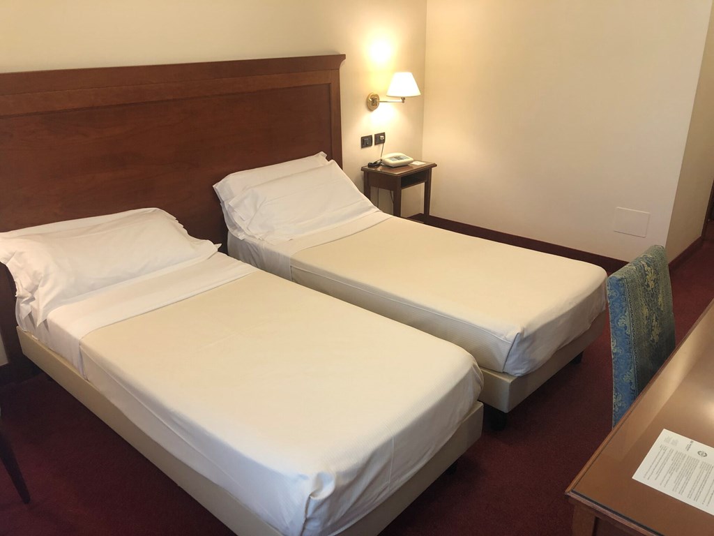 Best Western Hotel HR: Room TWIN STANDARD