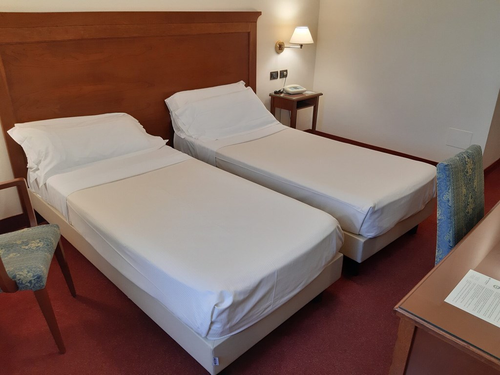 Best Western Hotel HR: Room TWIN STANDARD