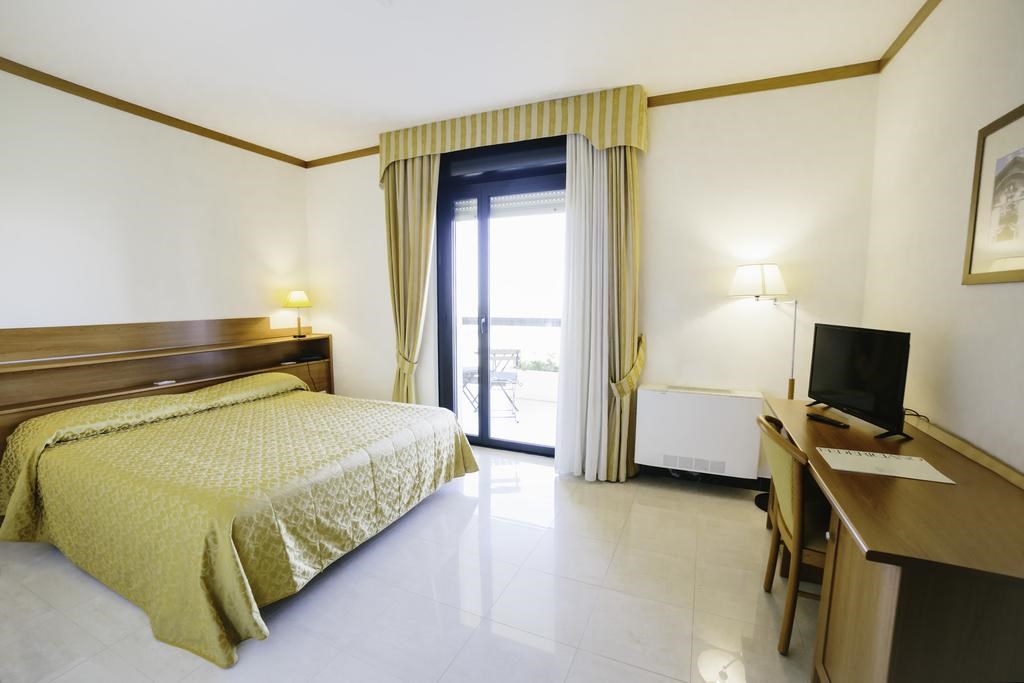 Federiciano: Room JUNIOR SUITE CAPACITY 3 TWO BEDROOMS