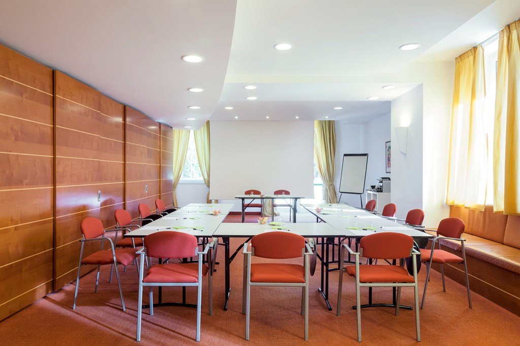 Ibis Styles Bari Giovinazzo: Conferences