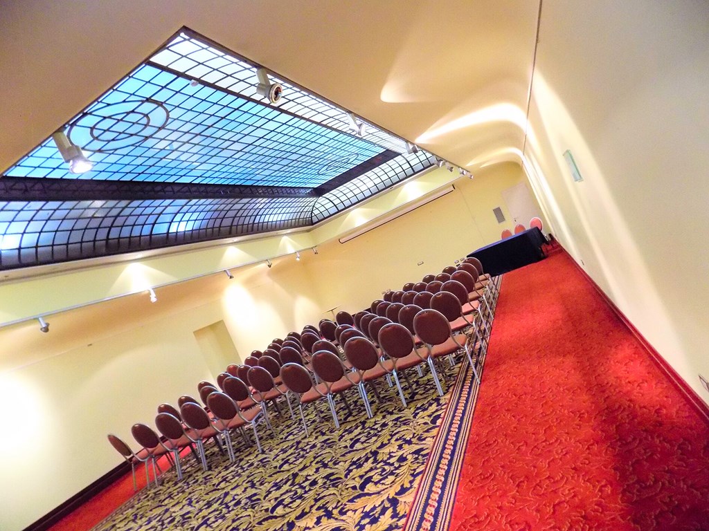 iH Hotels Bari Oriente: Conferences