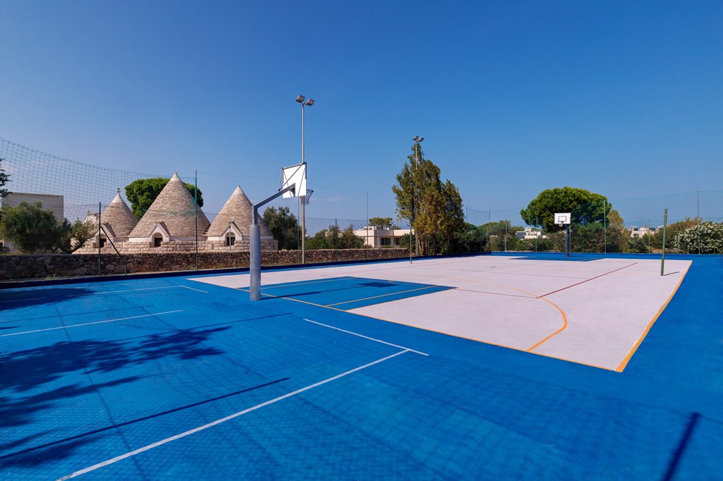 iH Hotels Monopoli Porto Giardino Resort: Sports and Entertainment