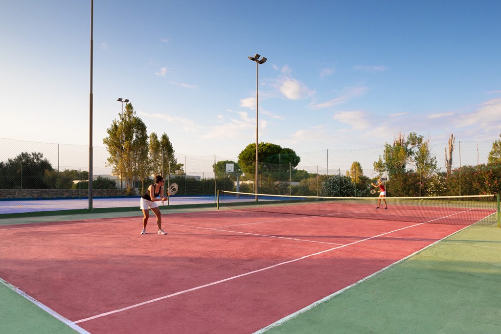 iH Hotels Monopoli Porto Giardino Resort: Sports and Entertainment