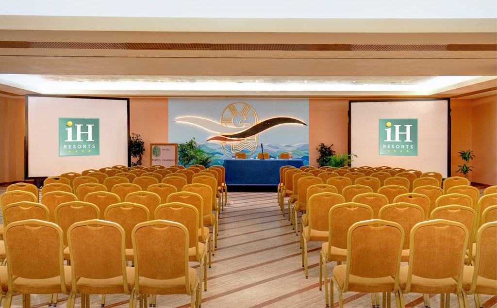 iH Hotels Monopoli Porto Giardino Resort: Conferences