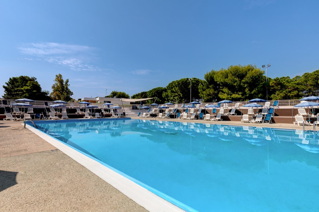 iH Hotels Monopoli Porto Giardino Resort: Pool