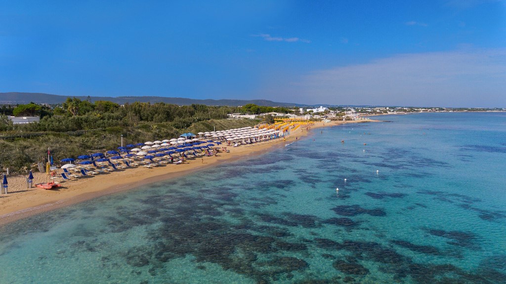 iH Hotels Monopoli Porto Giardino Resort: Beach