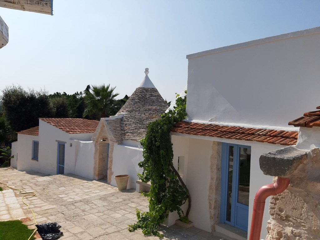 Trulli Terra Magica: Room VILLA THREE BEDROOMS WITH PRIVATE POOL