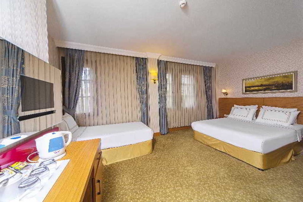 Almina Hotel Istanbul: Room TRIPLE STANDARD