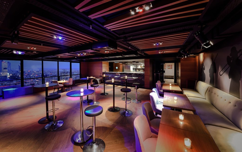 Mercure İstanbul The Plaza Bosphorus Hotel: Bar