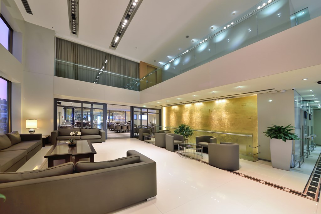 Mercure İstanbul The Plaza Bosphorus Hotel: Lobby