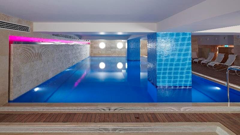 Mercure İstanbul The Plaza Bosphorus Hotel: Pool