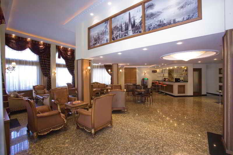 History Hotel: Lobby