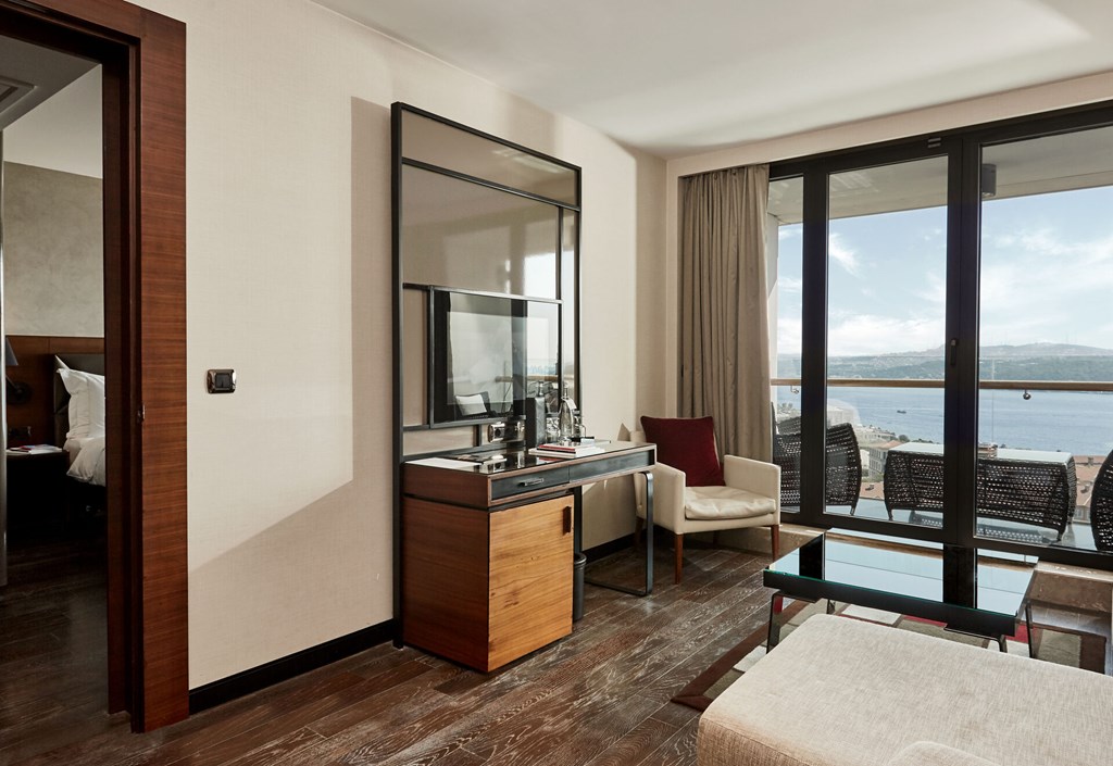 Gezi Hotel Bosphorus: Room SUITE SEA VIEW WITH BALCONY