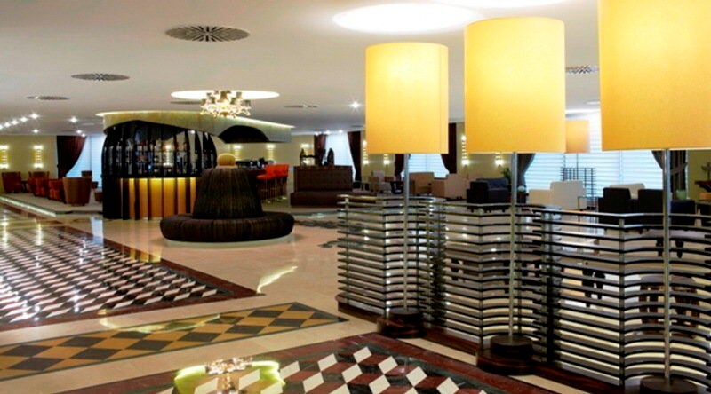 Istanbul Gonen Hotel: Lobby