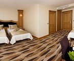 Aprilis Hotel: Room TRIPLE STANDARD