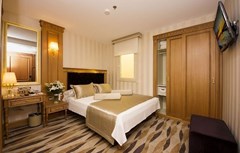 Aprilis Hotel: Room - photo 3