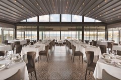 Wyndham Grand Istanbul Kalamis Marina Hotel: Restaurant - photo 9