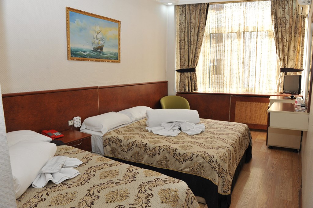 Turvan Hotel: Room TRIPLE STANDARD